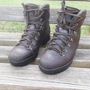 Vintage LL Bean leather hiking boots